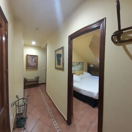 El Tejo De Hotel 3*