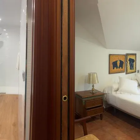 El Tejo De Hotel 3*