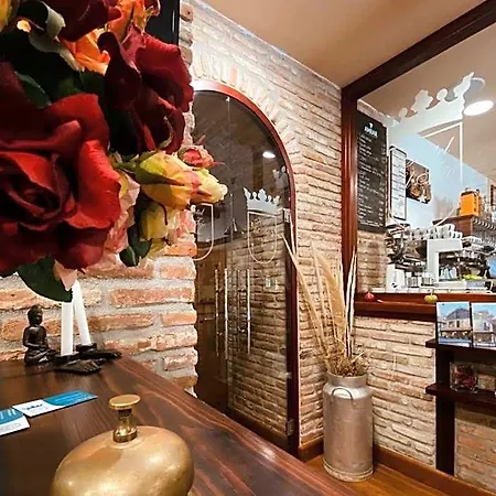 Hotell El Tejo De Comillas
