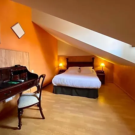 Hotell El Tejo De 3*