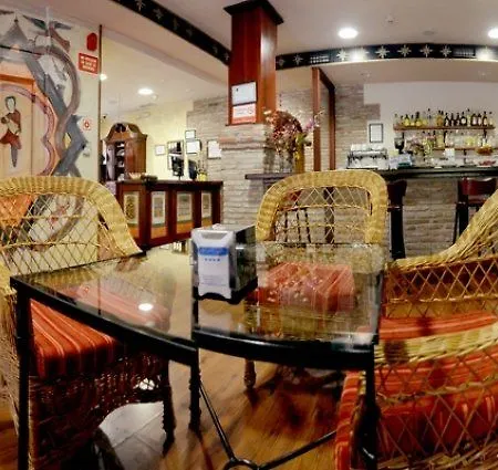 El Tejo De Hotell Comillas