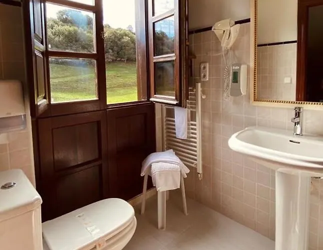 El Tejo De 3* Comillas