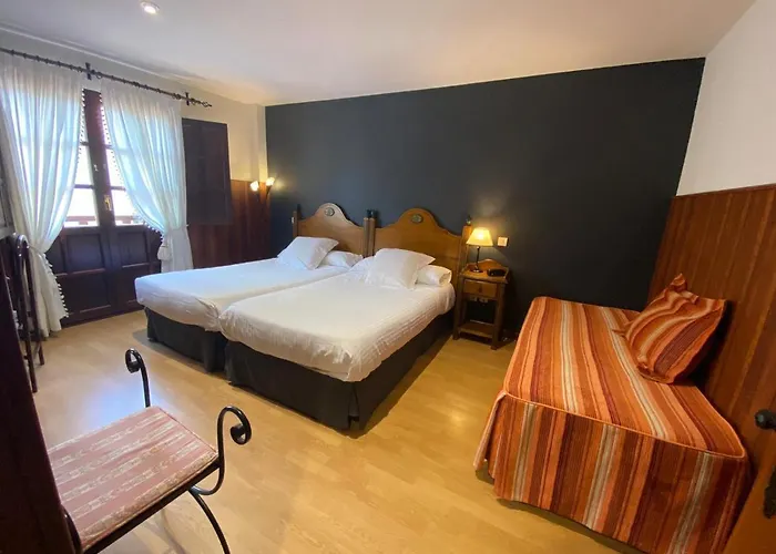 El Tejo De Hotell Comillas