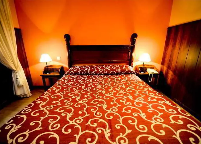 Hotell El Tejo De Comillas