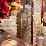 El Tejo De فندق كوميلاس
