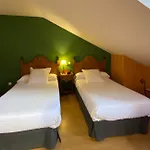 Hotell El Tejo De Comillas