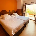El Tejo De Hotell Comillas