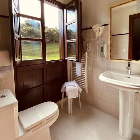 El Tejo De 3* Comillas