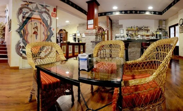 El Tejo De Hotell Comillas